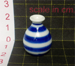 LCV17 (vase with designs)