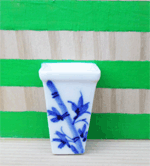 LCV27 (vase with designs)