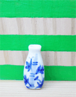 LCV30 (vase with designs)