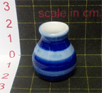 LCV4 (vase with designs)