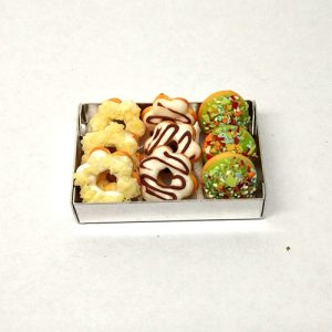 DNA5 (Donuts in metal tray)