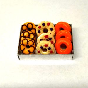 DNA8 (Donuts in metal tray)