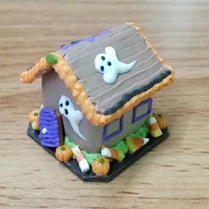 GBHH4 (gingerbread house)