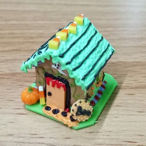 GBHH7 (gingerbread house)