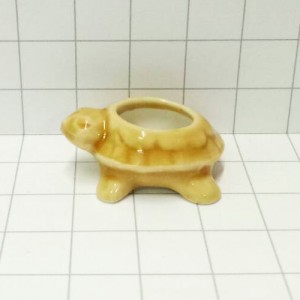 PLTZ9 (ceramic planter)